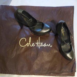 NEW - COLE HAAN Mary Jane Nike Air Platform Pumps Black, Size 7 1/2